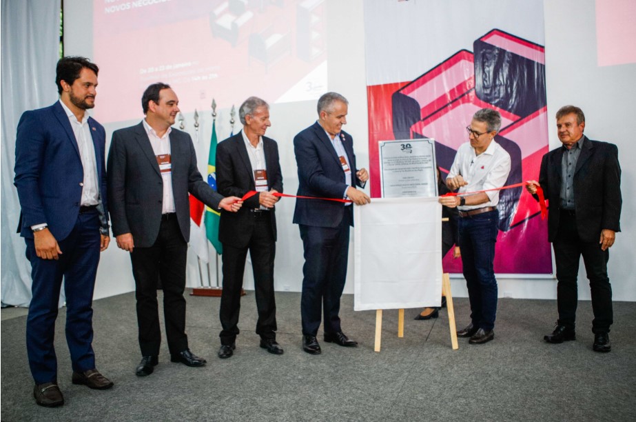 Ubá recebe o título de “Capital Estadual da Industrial Moveleira”