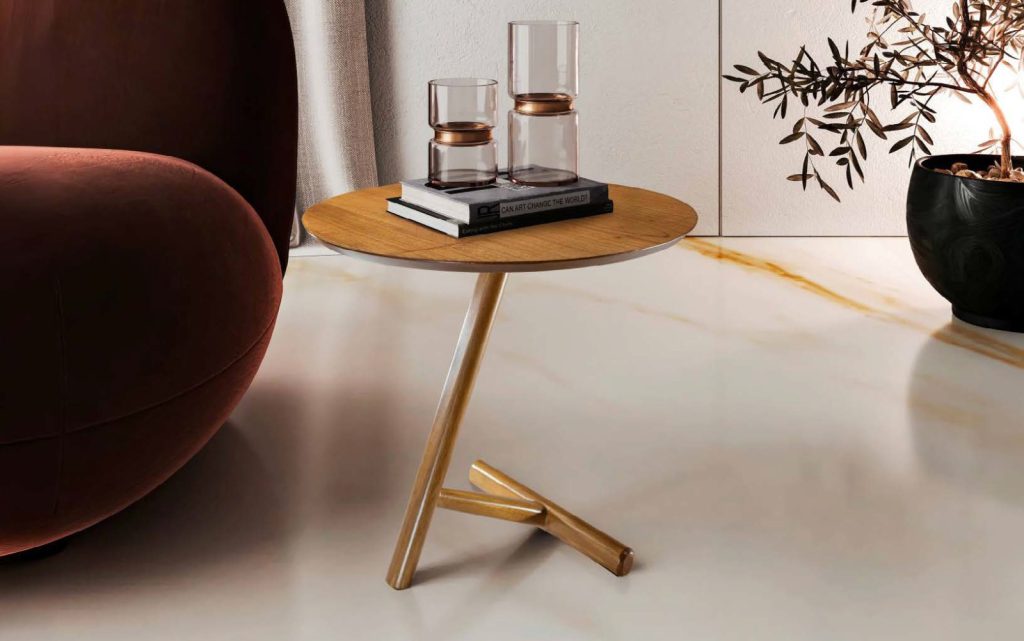 Mesa de canto Ravena