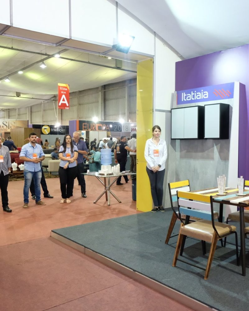 Público no espaço da 2ª edição do Prêmio Design Sustentável, na FEMUR 2018.
