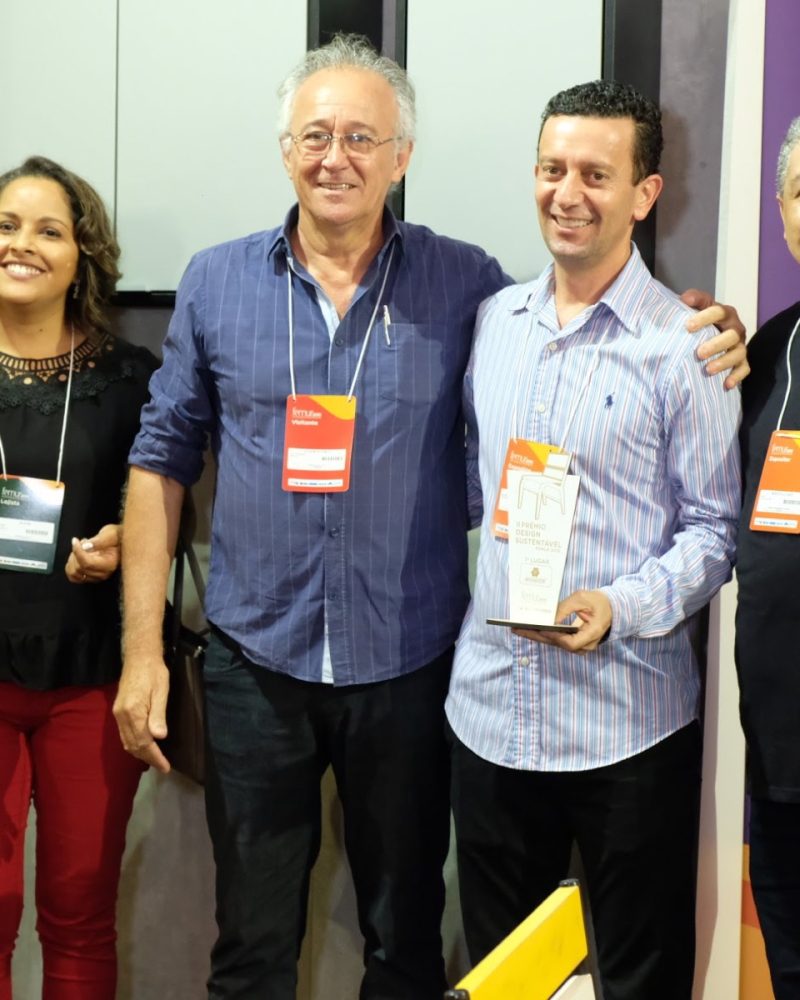 Premiados da 2ª edição recebem o reconhecimento, em 2018.