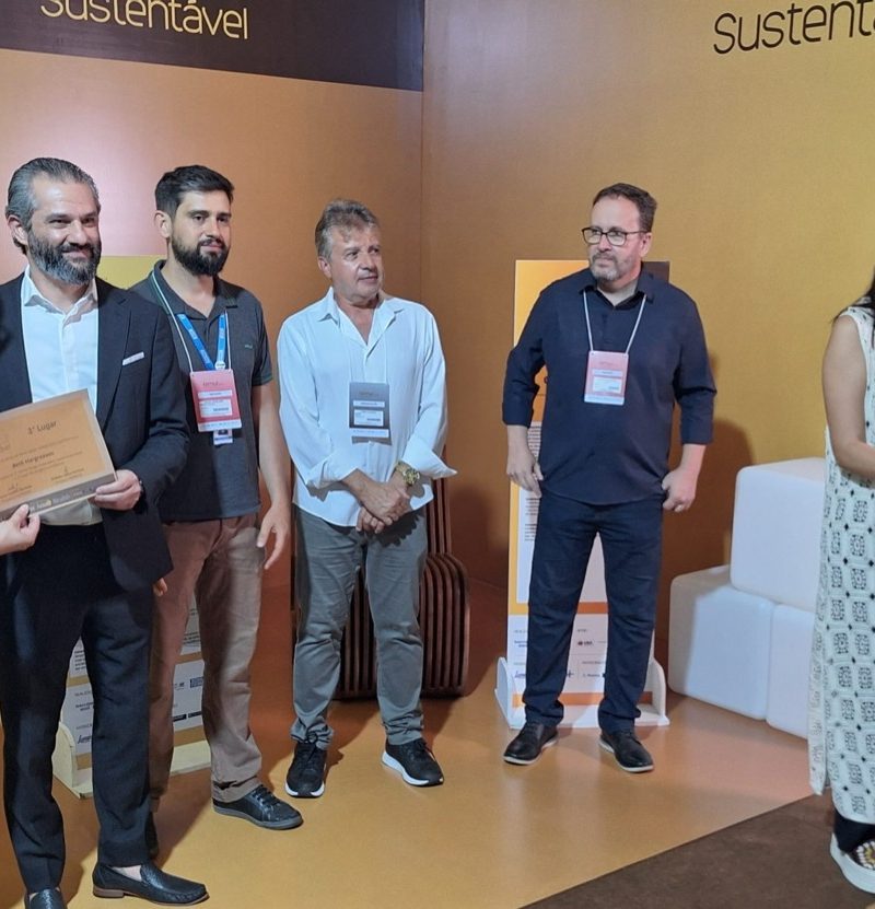 Entrega dos troféus aos premiados da 5ª edição, em 2024.
