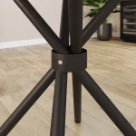 Detalhe do encontro dos tubos na base de uma mesa